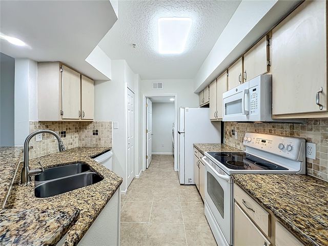 12603 CREST SPRINGS LANE 1436, Orlando, FL 32828