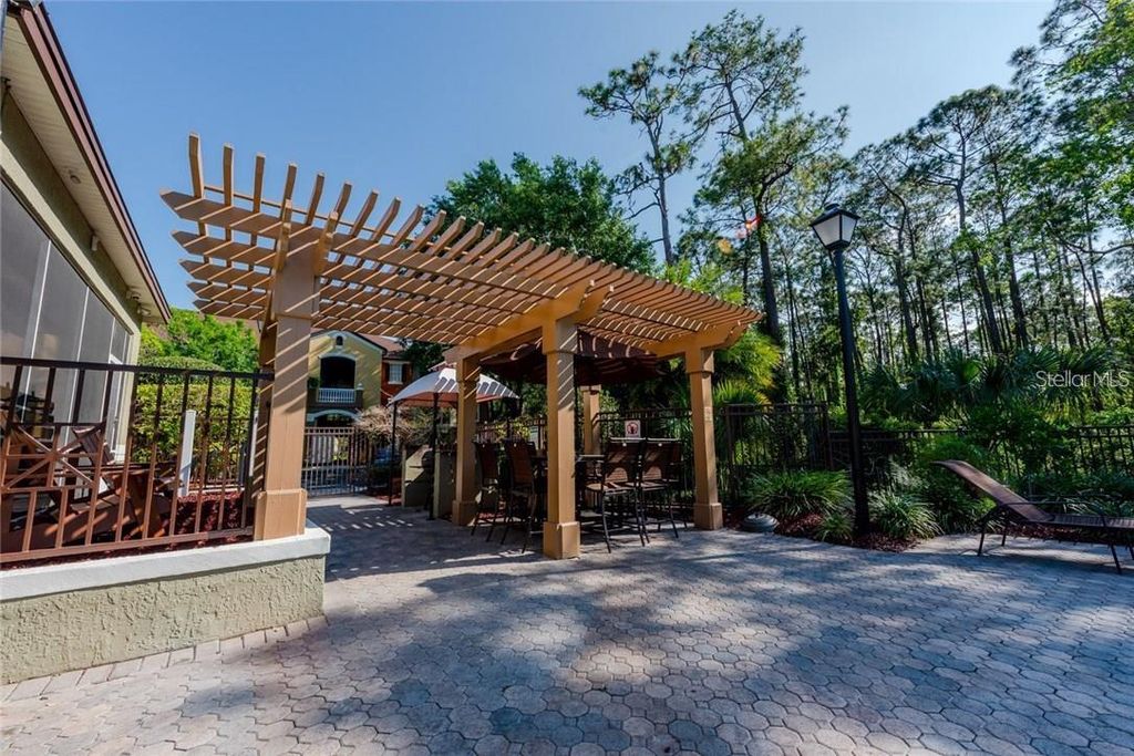 Image 15 of property listing at 12603 CREST SPRINGS LANE 1436, Orlando, FL 32828