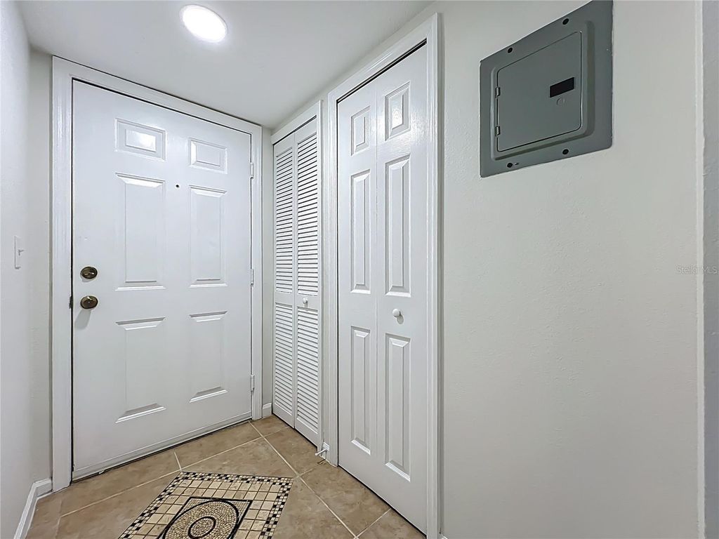 Image 21 of property listing at 12603 CREST SPRINGS LANE 1436, Orlando, FL 32828