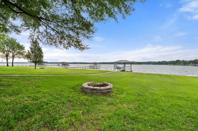 8009 Tourmoline, Streetman, TX 75859