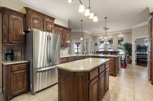 8009 Tourmoline, Streetman, TX 75859