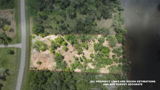 32126 Bayou Bend, Richwood, TX 77515