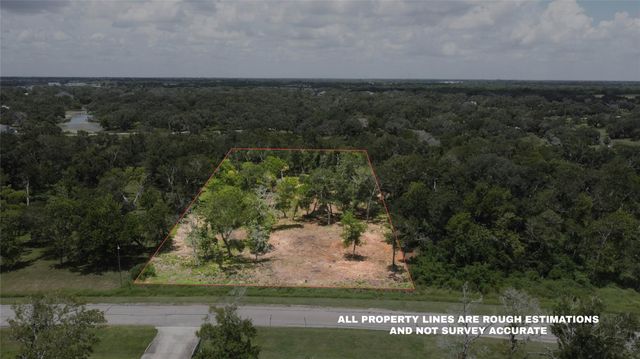 32126 Bayou Bend, Richwood, TX 77515