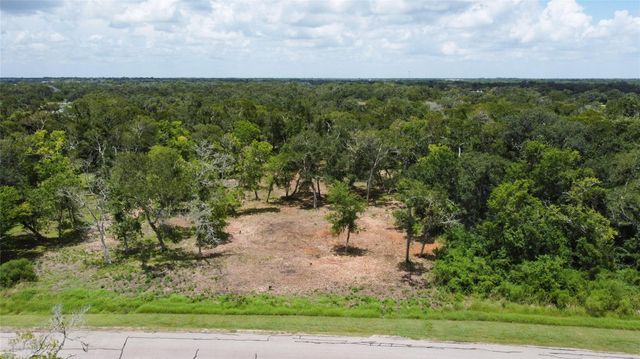 32126 Bayou Bend, Richwood, TX 77515