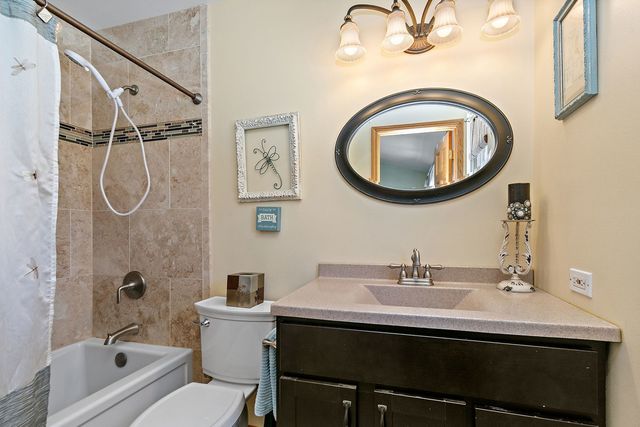 2581 Stanton Circle, Lake In The Hills, IL 60156