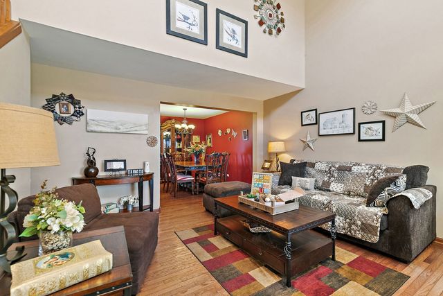 2581 Stanton Circle, Lake In The Hills, IL 60156