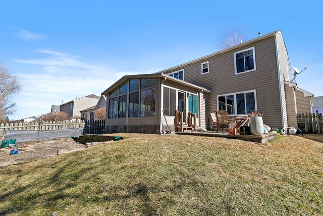 2581 Stanton Circle, Lake In The Hills, IL 60156