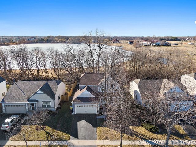 2581 Stanton Circle, Lake In The Hills, IL 60156