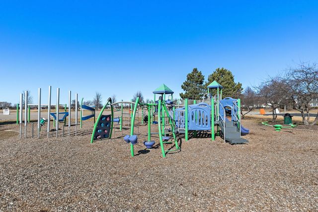 2581 Stanton Circle, Lake In The Hills, IL 60156