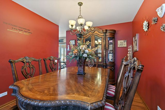 2581 Stanton Circle, Lake In The Hills, IL 60156