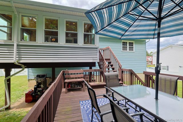105 Bodle Circle, Maybrook, NY 12543