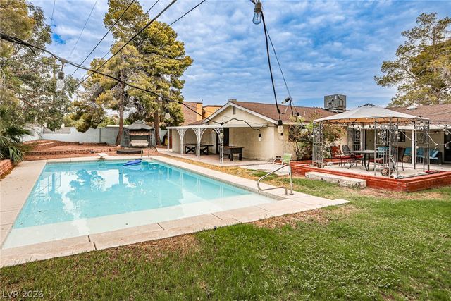1505 Hialeah Drive, Las Vegas, NV 89119