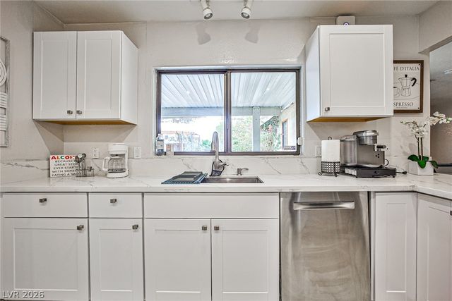 1505 Hialeah Drive, Las Vegas, NV 89119