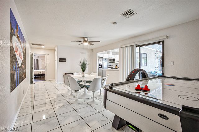 1505 Hialeah Drive, Las Vegas, NV 89119