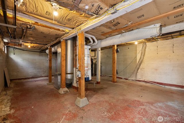 6096 E Collins Road, Port Orchard, WA 98366