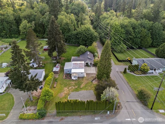 6096 E Collins Road, Port Orchard, WA 98366
