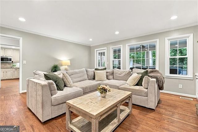 2569 Chimney Springs Drive, Marietta, GA 30062