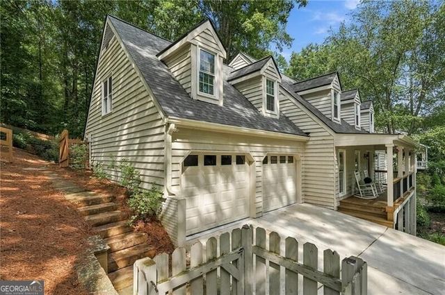 2569 Chimney Springs Drive, Marietta, GA 30062
