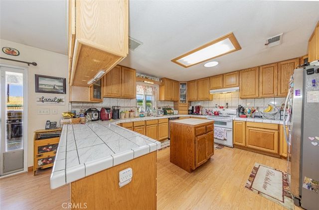 35095 Rough Rider Way, Raymond, CA 93653