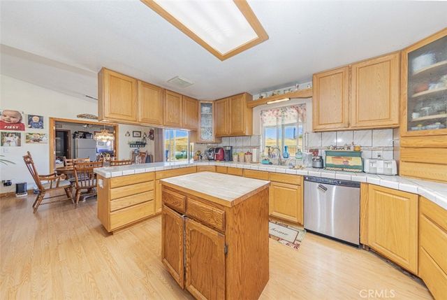 35095 Rough Rider Way, Raymond, CA 93653