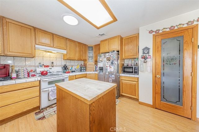 35095 Rough Rider Way, Raymond, CA 93653