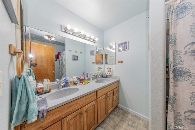 35095 Rough Rider Way, Raymond, CA 93653