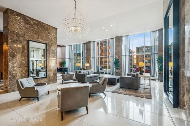 655 W Irving Park Road 4303, Chicago, IL 60613