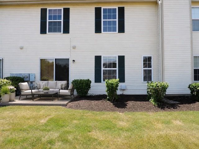 2480 Frost Drive, Aurora, IL 60503