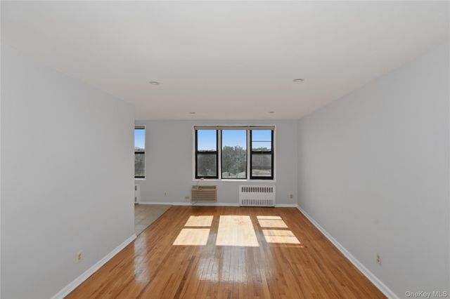 55 Halley Street 5E, Yonkers, NY 10704