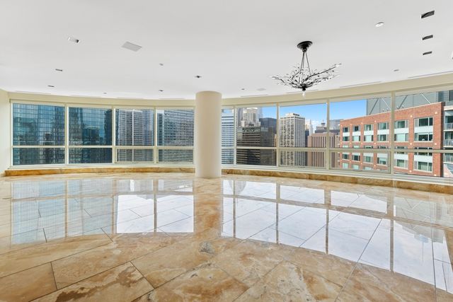 415 E North Water Street 3205, Chicago, IL 60611