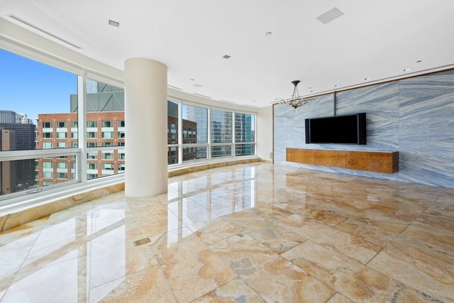 415 E North Water Street 3205, Chicago, IL 60611
