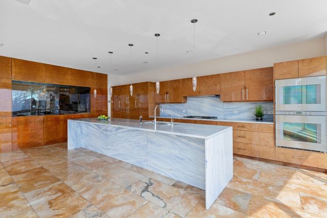 415 E North Water Street 3205, Chicago, IL 60611