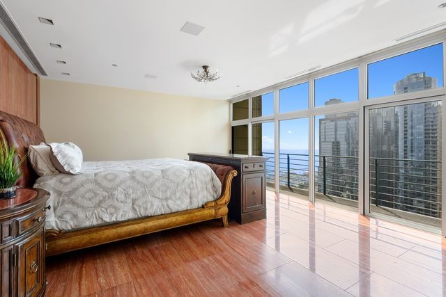 415 E North Water Street 3205, Chicago, IL 60611