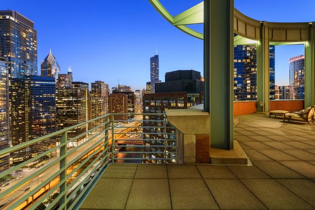 415 E North Water Street 3205, Chicago, IL 60611
