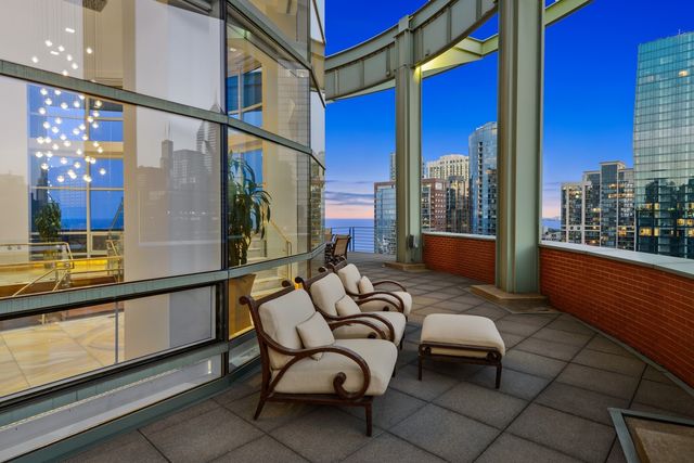 415 E North Water Street 3205, Chicago, IL 60611