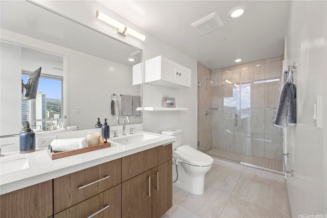 629 Keeaumoku Street 3211, Honolulu, HI 96814