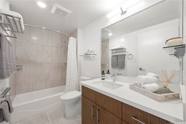 629 Keeaumoku Street 3211, Honolulu, HI 96814