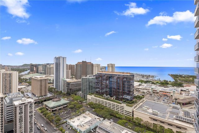 629 Keeaumoku Street 3211, Honolulu, HI 96814