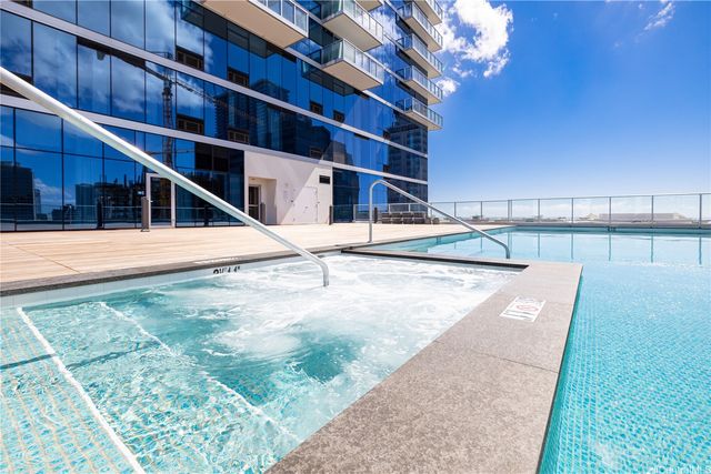 629 Keeaumoku Street 3211, Honolulu, HI 96814