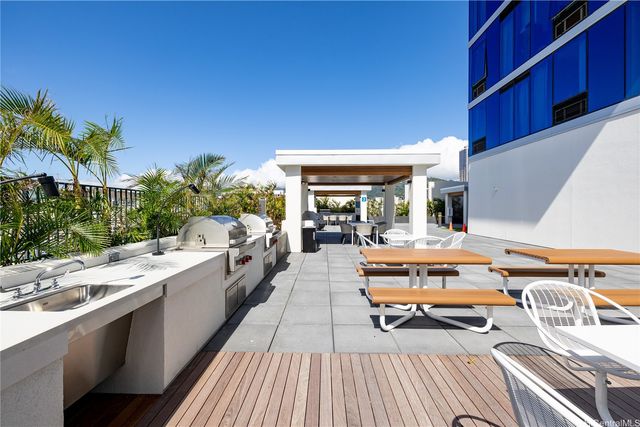 629 Keeaumoku Street 3211, Honolulu, HI 96814