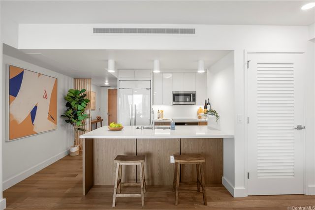 629 Keeaumoku Street 3211, Honolulu, HI 96814