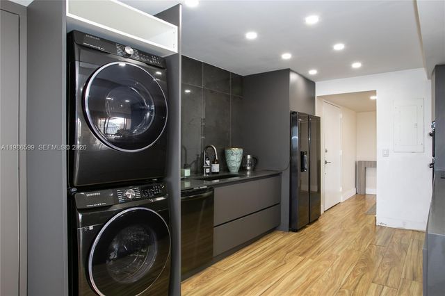 1800 NE 114th St 2309, Miami, FL 33181