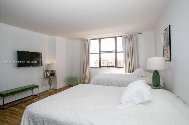 1800 NE 114th St 2309, Miami, FL 33181