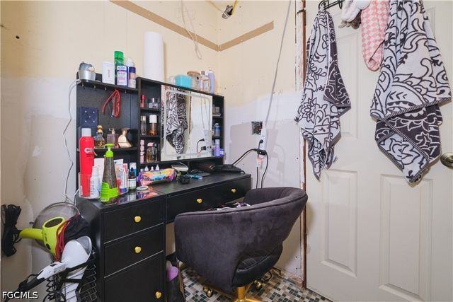 3731 Liberty SQ, Fort Myers, FL 33908