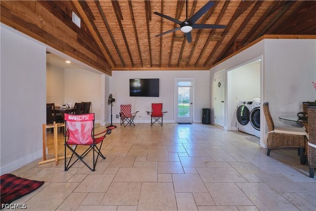 3731 Liberty SQ, Fort Myers, FL 33908