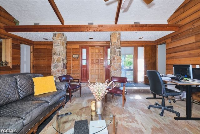 3731 Liberty SQ, Fort Myers, FL 33908