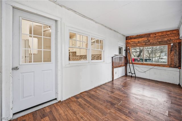 23042 South Street, Homeworth, OH 44287