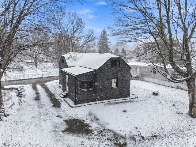 23042 South Street, Homeworth, OH 44287