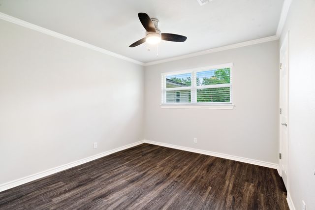 1240 NE 17th Street, Paris, TX 75460