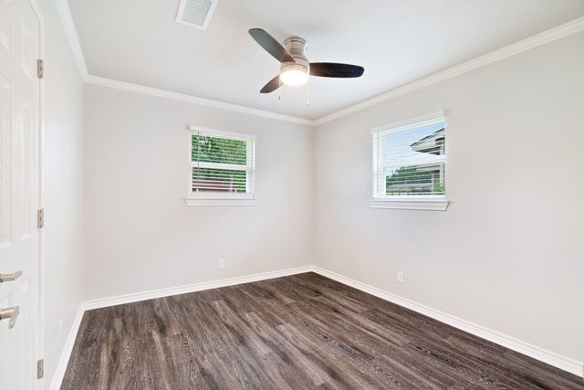 1240 NE 17th Street, Paris, TX 75460